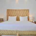 Отель Caesars Gardens & - Adults Only