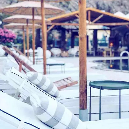 Caesars Gardens & - Adults Only Hotel